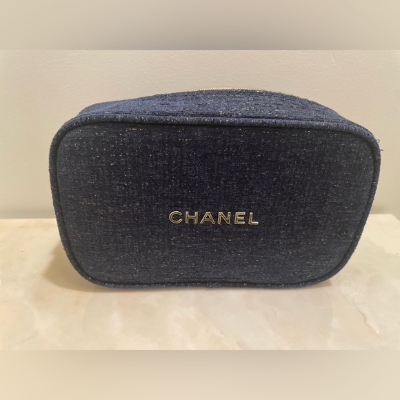 NWT: CHANEL Always Brilliant Gift Boxed Lipgloss Set with deluxe tweed bag - Picture 3 of 12